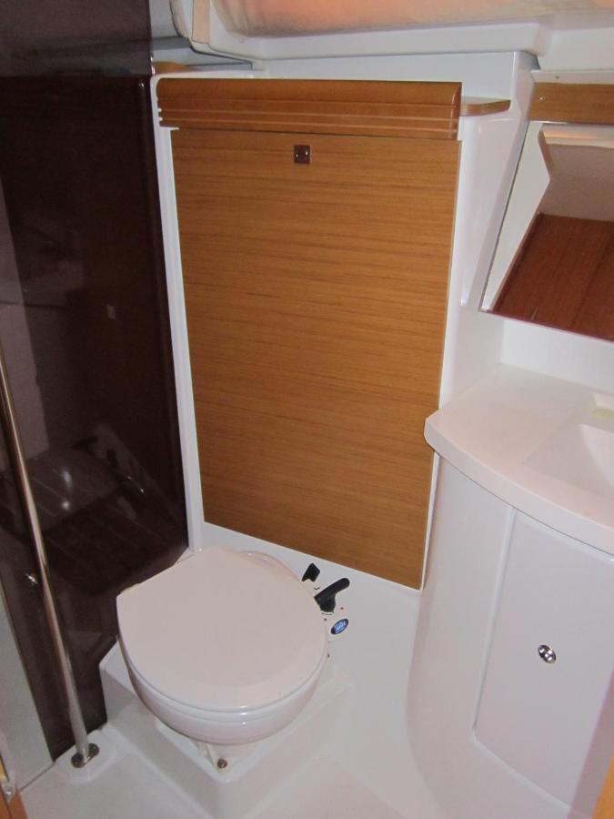Salis - Jeanneau 39I Hotel Lisbon Bagian luar foto